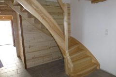 Escalier en bois dans les Vosges